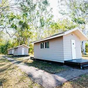 Kangarooms Noosa Everglades Australia