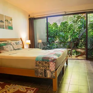 The Collection: Lagoon House México